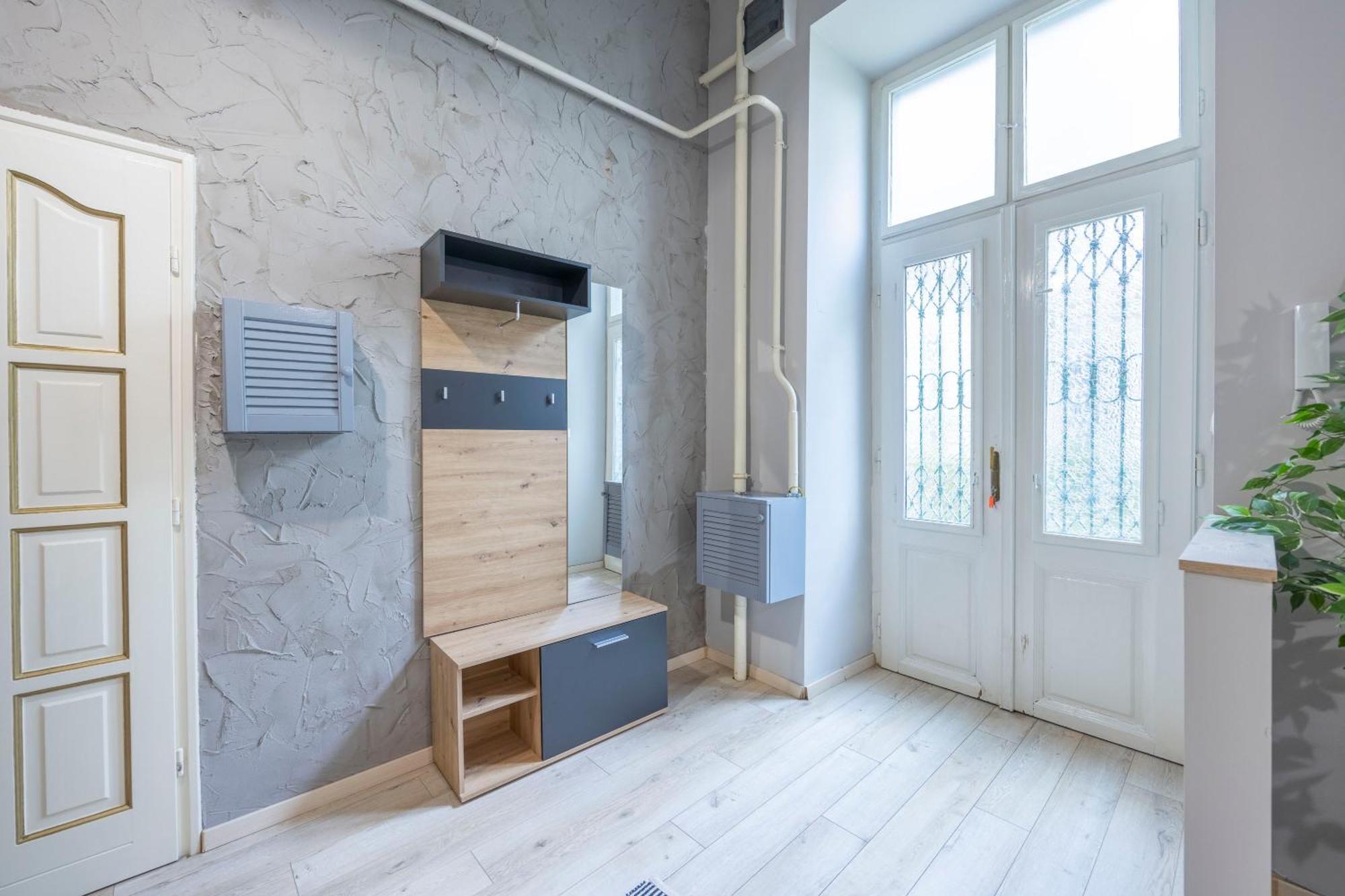 Appartement Hidden Gem With Terrace On The Andrassy Fashion Road à Budapest Extérieur photo